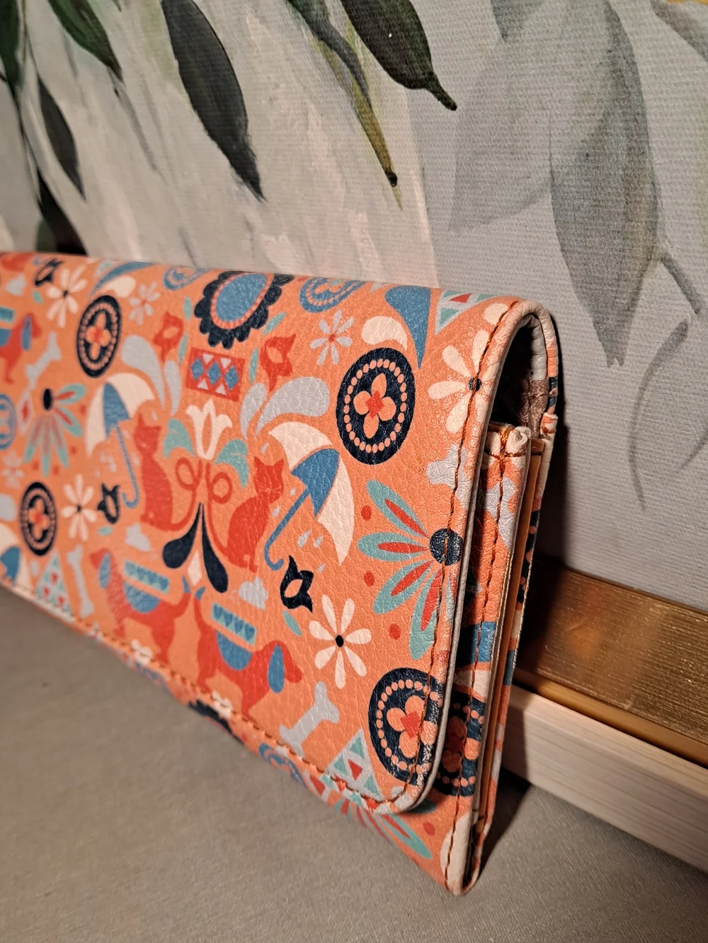 Relic Coral Blue Raining Cats & Dogs Floral Geometric TriFold Flap Wallet Retro
